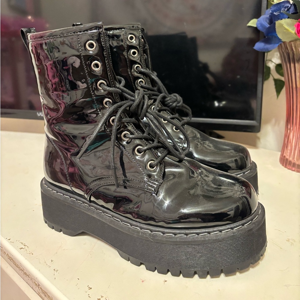 Black Platform Women's Boots